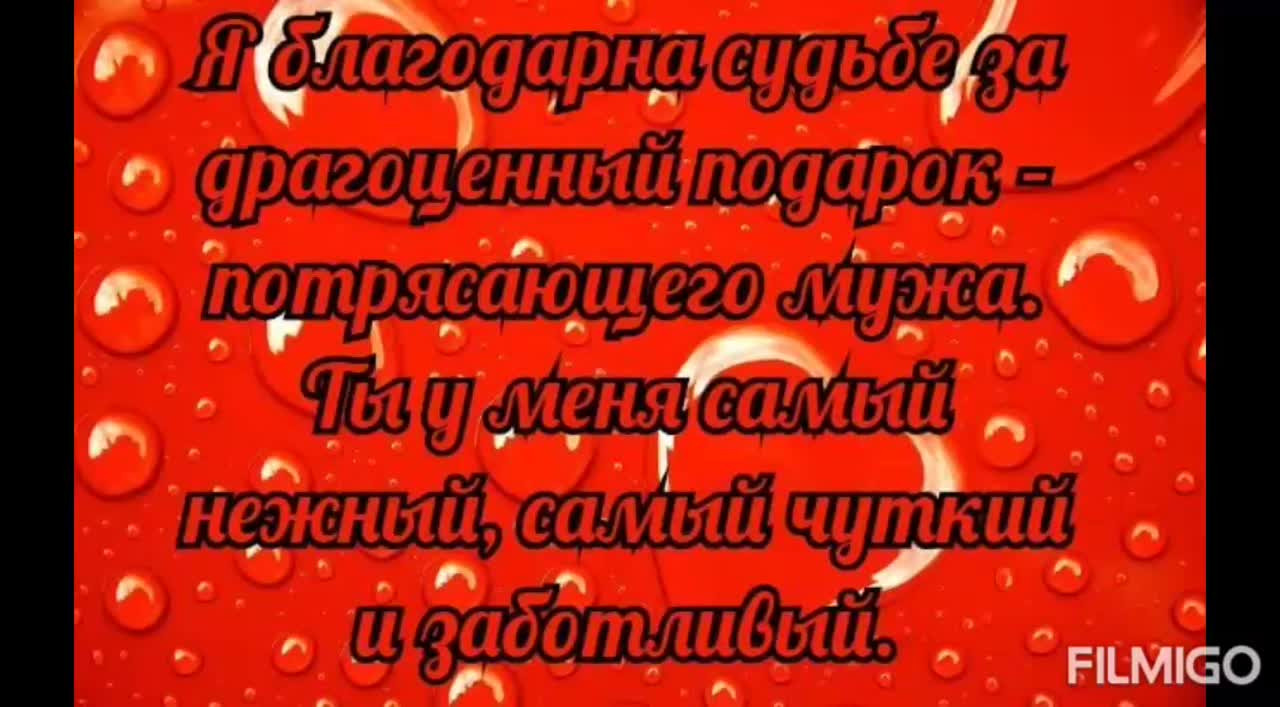 А просто так красивая женушка обожает сосать член любимому мужу