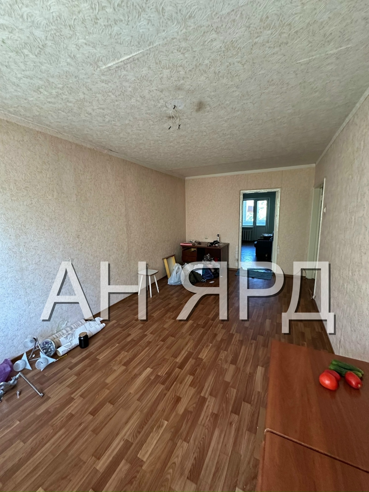 🔷 Продается 3-х комнатная квартира В г. Донецк, Ленинский район, ОЦКБ ✅ 4/9(не угловая); ✅ S=66,4кв.м; ✅ окна пластик; ✅ балкон и лоджия застеклены; ✅ заменены трубы отопления и водоснабжения,частично заменены радиаторы; ✅ просторный совместный санузел; ✅ просторная кухня; ✅ газифицирована; ✅ тамбур на 2 квар...