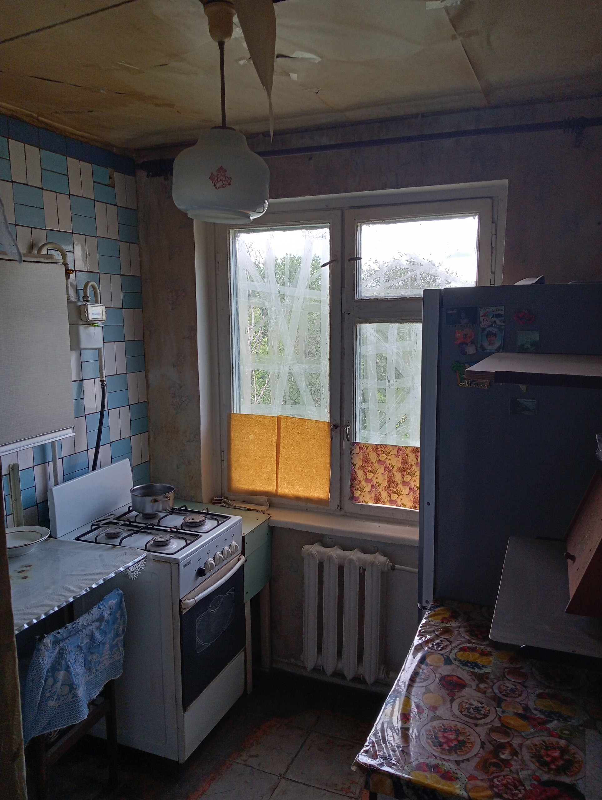 Продам 2кк на кв.солнечный! площадь 45кв.м,этаж 5/5, состояние под косметический ремонт который можно сделать под себя! Окна МП!трубы отопления чугунные! Пластиковые трубы отопления и водоснабжения! Санузел плитка! Счётчики новые! Входная дверь металлическая! Рядом школа и садик! Супермаркет и рынок, удобная ...